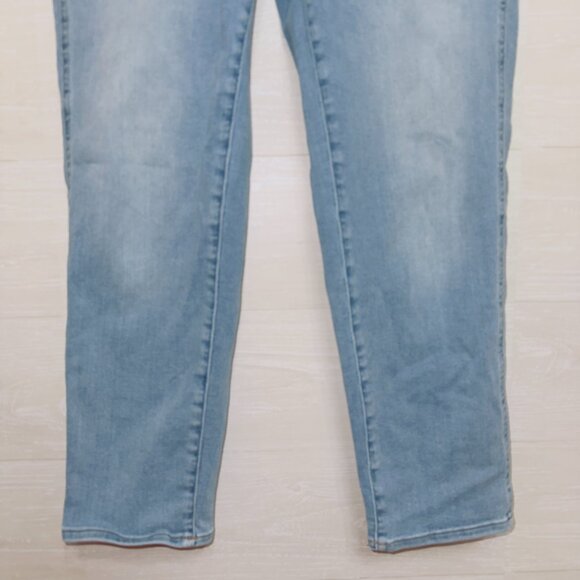 Madewell Women's Size XS Pull-On Relaxed Jeans in Bellview Wash - Picture 5 of 6
